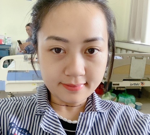 Bà mẹ trẻ 3 con mắc ung thư: “Hối hận vì những năm tháng buông thả sức khỏe của bản thân”