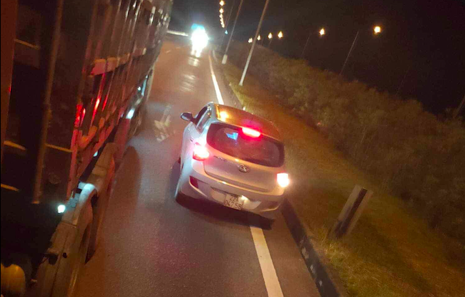 Xử phạt tài xế đi ngược chiều trên cao tốc Hà Nội - Thái Nguyên qua phản ánh của người dân