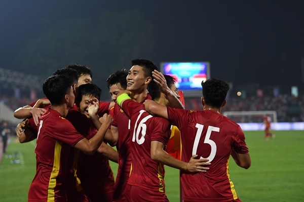 SEA Games 31: U23 Việt Nam đại thắng U23 Indonesia 3-0 trận ra quân