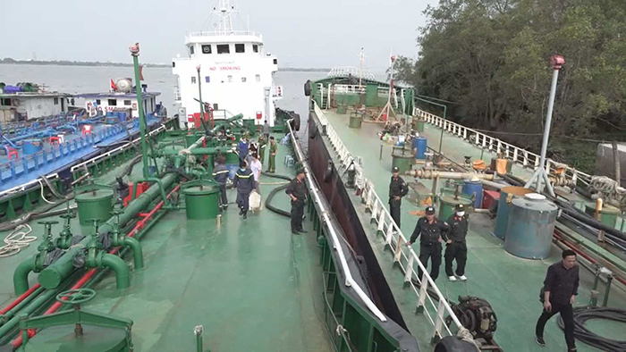 Giao kèo nhận “lương tháng” giữa cựu chỉ huy trưởng Biên phòng Kiên Giang và trùm buôn lậu