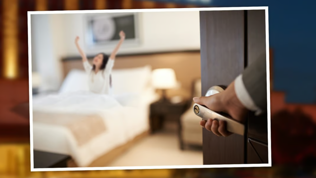 Người phụ nữ khiếu nại vì hành động của nam nhân viên khách sạn lúc nửa đêm