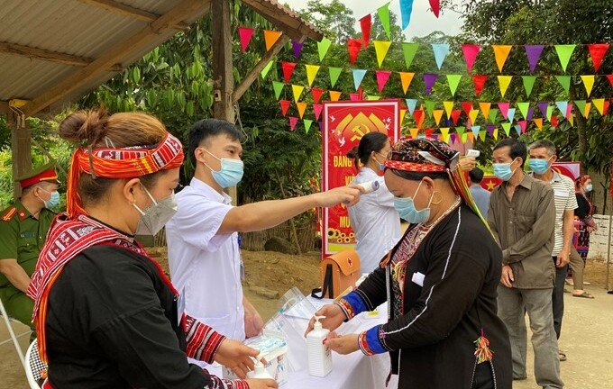 Yên Bái: Đảm bảo công tác phòng chống dịch covid-19, với nhiều điểm bầu cử đạt 100% cử tri đi bỏ phiếu