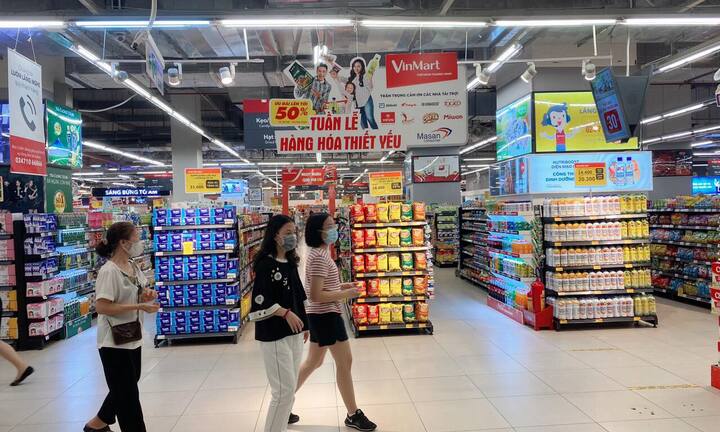VinMart, VinMart+ khuyến mại nhiều hàng hóa, thực phẩm thiết yếu trong mùa dịch