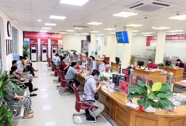 Agribank giảm tiếp 10% so với lãi suất cho vay hỗ trợ khách hàng vượt qua đại dịch Covid-19