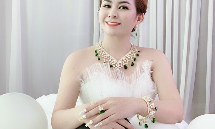 CEO Huỳnh Thị Hạnh Phước: Theo nghề vàng cần có cái tâm và tấm lòng vàng