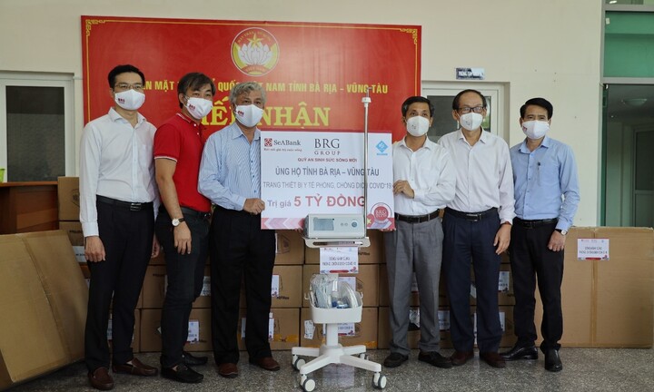 OSC Việt Nam – đại diện Quỹ An Sinh Sức Sống Mới của BRG và SeABank - chung tay hỗ trợ tỉnh Bà Rịa – Vũng Tàu trang thiết bị y tế phòng chống dịch Covid-19 trị giá 5 tỷ đồng 