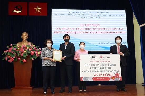 Tập đoàn BRG và Ngân hàng SeABank ủng hộ 1 triệu kit test kháng nguyên SARS-COV-2 trị giá 45 tỷ đồng cho Thành phố Hồ Chí Minh