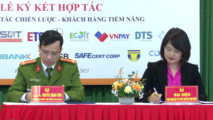 BIDV tiên phong ứng dụng CCCD gắn chip trong giao dịch ngân hàng