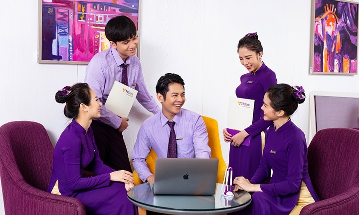 TPBank bất ngờ đứng Top 3 nơi làm việc tốt nhất ngành ngân hàng