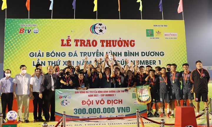 Becamex Bình Dương bội thu danh hiệu tại giải bóng đá BTV – Cup Number 1 lần thứ 21