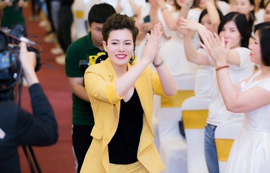 Mong chị em phụ nữ bớt khổ, nữ doanh nhân gửi gắm thông điệp qua 4 chữ “hạnh phúc chủ động”