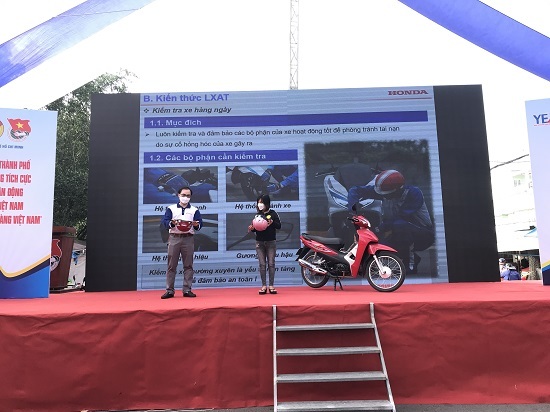 Honda Việt Nam tuyên dương các HEAD xuất sắc trong hoạt động đào tạo Lái xe an toàn