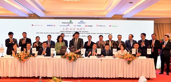 Lễ ký kết Hợp đồng cấp tín dụng 35 nghìn tỷ đồng cho Dự án Khu liên hợp sản xuất gang thép Hòa Phát Dung Quất 2 do Vietcombank là ngân hàng đầu mối thu xếp 