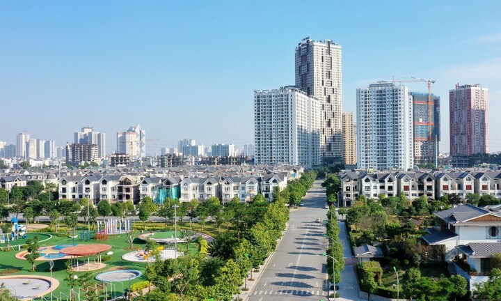 Hà Nội: Tìm cơ hội đầu tư biệt thự, liền kề ở đâu khi nguồn cung nội đô khan hiếm? 