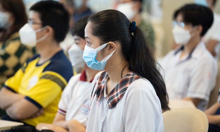 Tiếp nối hành trình Build a Better Future: Hỗ trợ dài hạn cho 150 trẻ em và thanh thiếu niên bị tác động bởi Covid-19