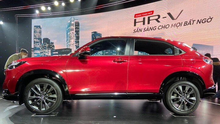 Honda ra mắt HR-V hoàn toàn mới giá từ 826 triệu đồng
