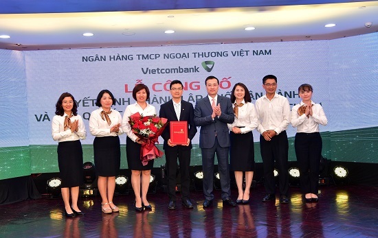 Vietcombank công bố quyết định thành lập Khối Vận hành và một số quyết định nhân sự Trụ sở chính 