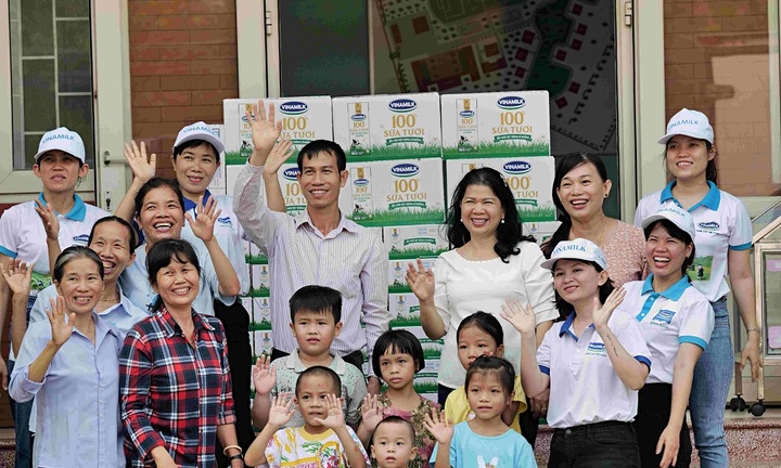 Những khoảnh khắc đẹp trên hành trình của Quỹ sữa Vươn cao Việt Nam năm thứ 15