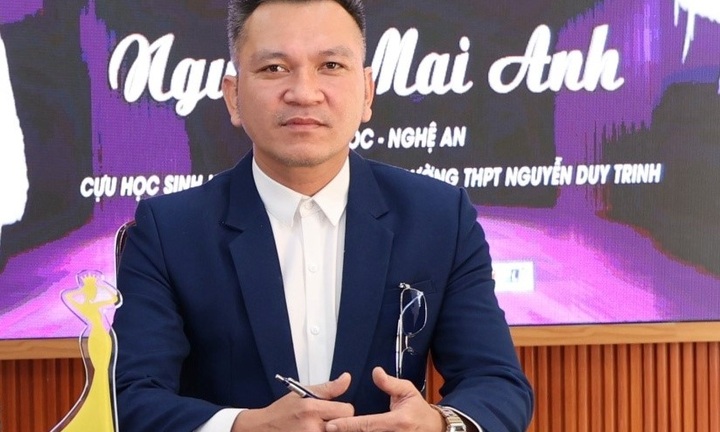 Phó Ban tổ chức cuộc thi Trương Tuấn đồng hành cùng Tân Hoa hậu Nguyễn Mai Anh về thăm trường cũ