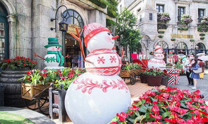 Mùa đông đầy màu sắc trên đỉnh Bà Nà “hút hồn” du khách