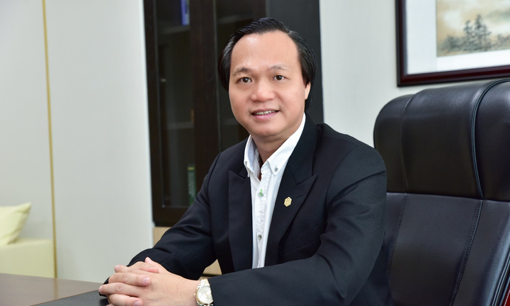 CEO PDR chi hàng trăm tỷ đồng mua cổ phiếu