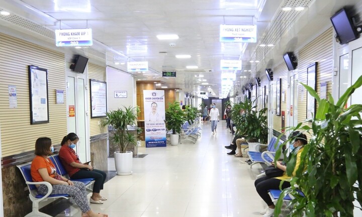 Bệnh viện đa khoa tỉnh Phú Thọ chú trọng công tác chăm sóc khách hàng