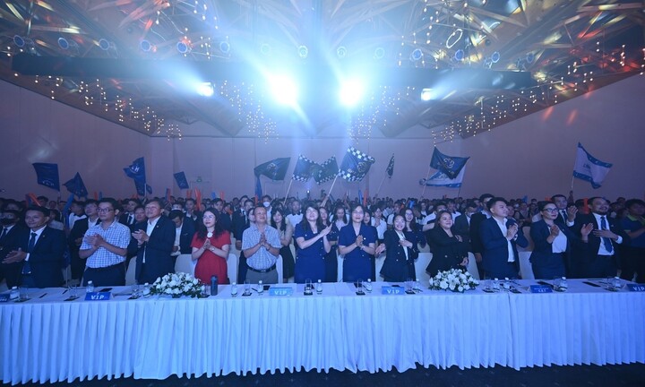 Thang Long Real Group tổ chức lễ Kick-off dự án FIATO City với chủ đề Let’s Shine – Hãy tỏa sáng