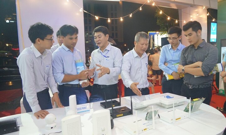 VNPT đồng hành cùng Techfest Vùng Đồng bằng Sông Hồng 2023