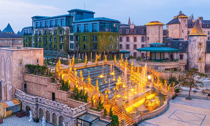 Những “siêu phẩm” trên đỉnh Bà Nà khiến du khách ngỡ ngàng