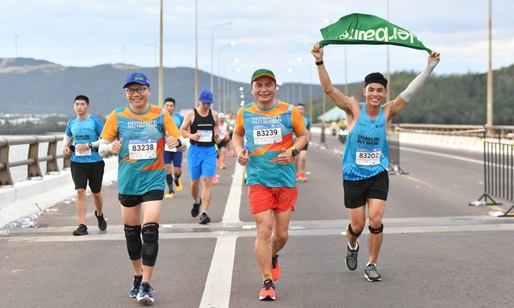 Đồng hành cùng VnExpress Marathon Sparkling Quy Nhơn 2023: Herbalife Việt Nam tiếp tục khuyến khích lối sống năng động lành mạnh 
