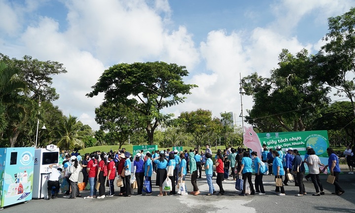 Unilever triển khai mô hình phân loại rác thải nhựa tại nguồn dựa vào cộng đồng tại Quận 7 – TP HCM
