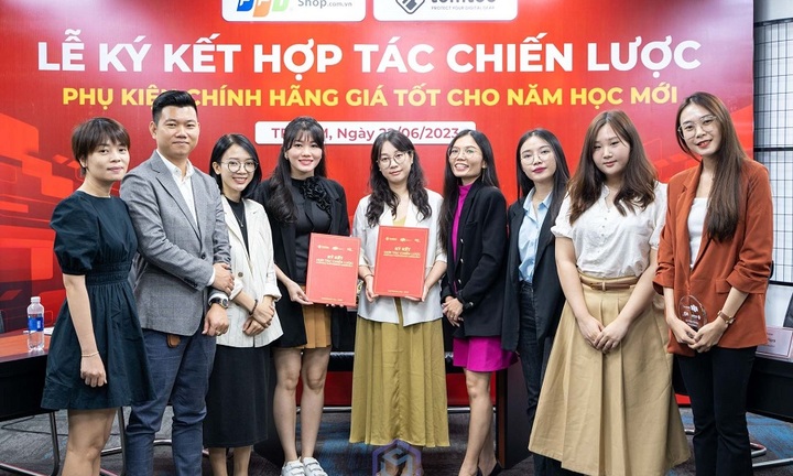 FPT Shop hợp tác với các hãng phụ kiện quốc tế, cam kết 