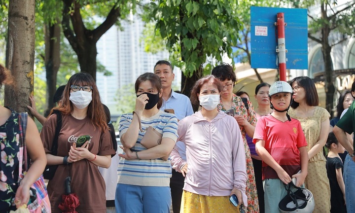 Giải nhiệt áp lực, căng thẳng trong ngày đầu tiên thi tốt nghiệp THPT Quốc gia