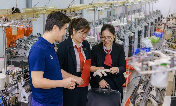 Liên tiếp giảm lãi suất cho vay, Agribank nỗ lực hỗ trợ người dân và doanh nghiệp