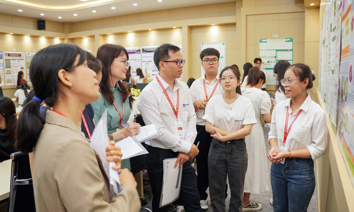 Gần 50 nhà khoa học tham gia Hội nghị khoa học lần 2 của khoa Dược Trường ĐH Nguyễn Tất Thành