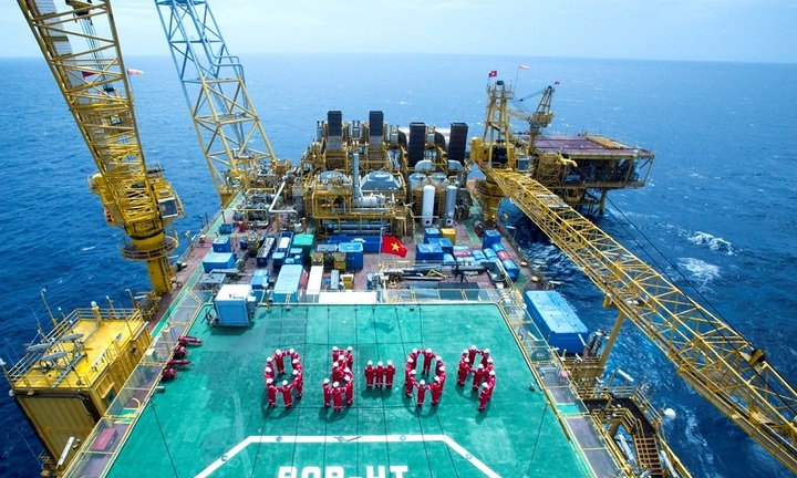 Petrovietnam – 48 năm phát triển cùng đất nước