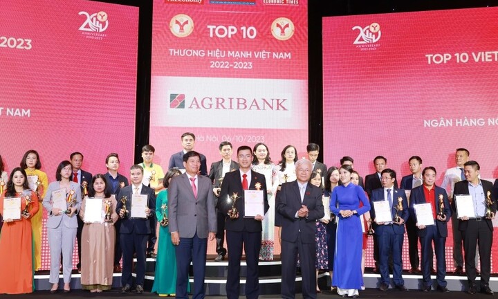 Agribank Top 10 thương hiệu mạnh Việt Nam 2023