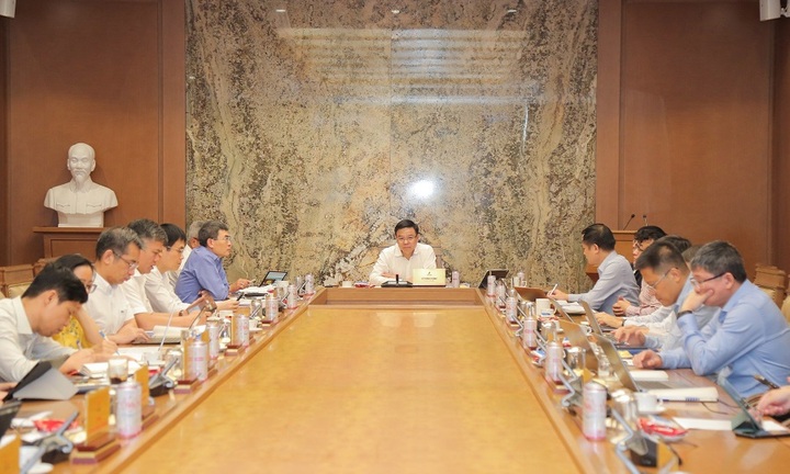 Giao ban CEO tháng 11/2023: Giá dầu giảm mạnh, doanh thu tháng 10 của Petrovietnam vẫn lập đỉnh, cao nhất từ đầu năm