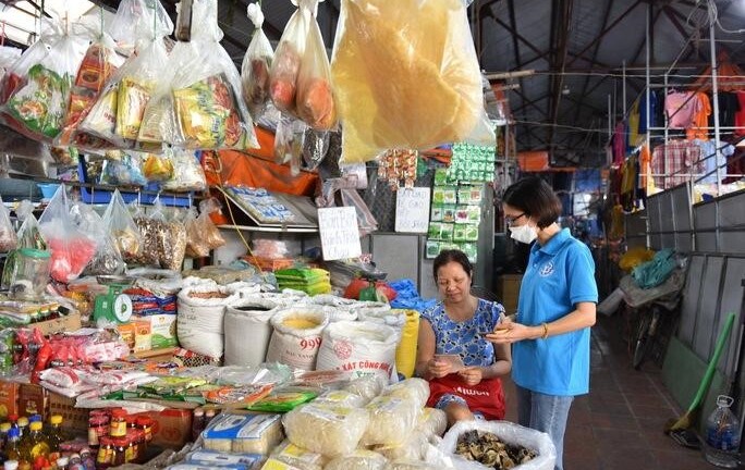 Đến lúc tăng mức đóng Bảo hiểm y tế?