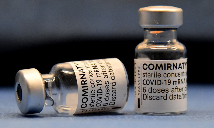 Hơn 340 liều vaccine COVID-19 được bảo quản trong tủ đông nhưng quên cắm điện