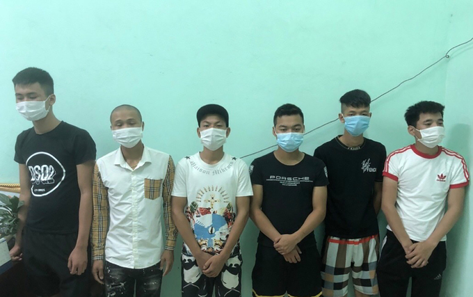 Bắc Giang: Tụ tập ăn uống, 6 thanh niên bị phạt hơn 100 triệu đồng