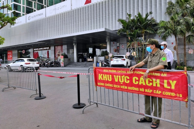 Hà Nội: Phong tỏa tòa nhà Fraser Suites sau khi phát hiện một trường hợp nghi nhiễm COVID-19