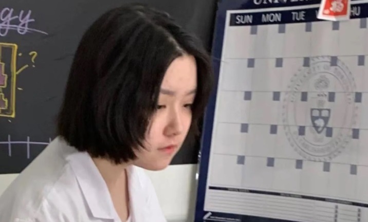 Thần đồng Trung Quốc gây 'choáng' khi đỗ đại học năm 12 tuổi, phá kỷ lục của trường hàng đầu Canada