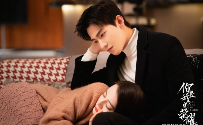 'Em là niềm kiêu hãnh của anh' tạo ra 'địa chấn' trên các bảng xếp hạng ngay ngày đầu công chiếu 
