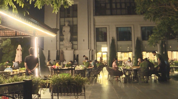 Vĩnh Phúc: Xử lý 20 người tụ tập ăn uống tại khách sạn Westlake