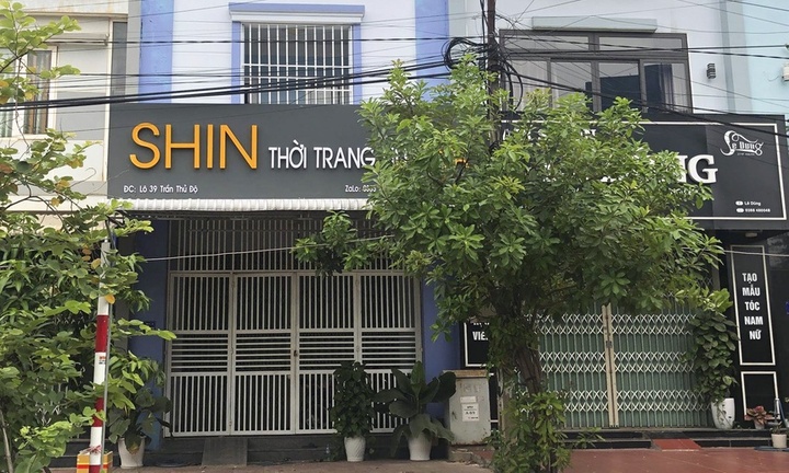 Đột kích 'động lắc' núp bóng shop quần áo,  phát hiện 17 người dương tính với ma tuý