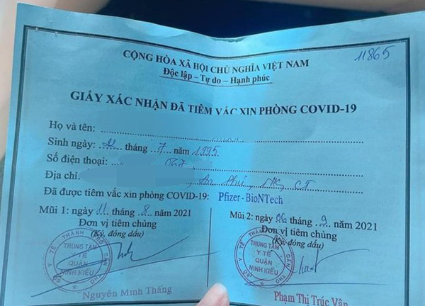 Vụ khoe tiêm vắc-xin nhờ xin ông anh: Đình chỉ công tác Phó Chủ tịch phường