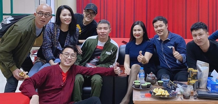 NSND Công Lý lần đầu trở lại Nhà hát Kịch Hà Nội sau thời gian dưỡng bệnh