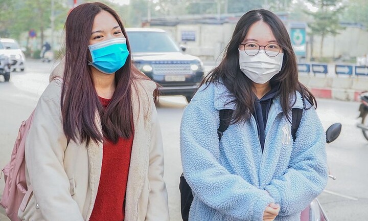 Hà Nội: Không có học sinh, giáo viên vẫn đến lớp dạy học bình thường
