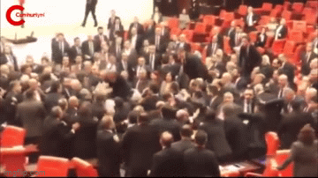 Video: Nghị sĩ Thổ Nhĩ Kỳ lao vào ẩu đả ngay giữa phiên họp quốc hội